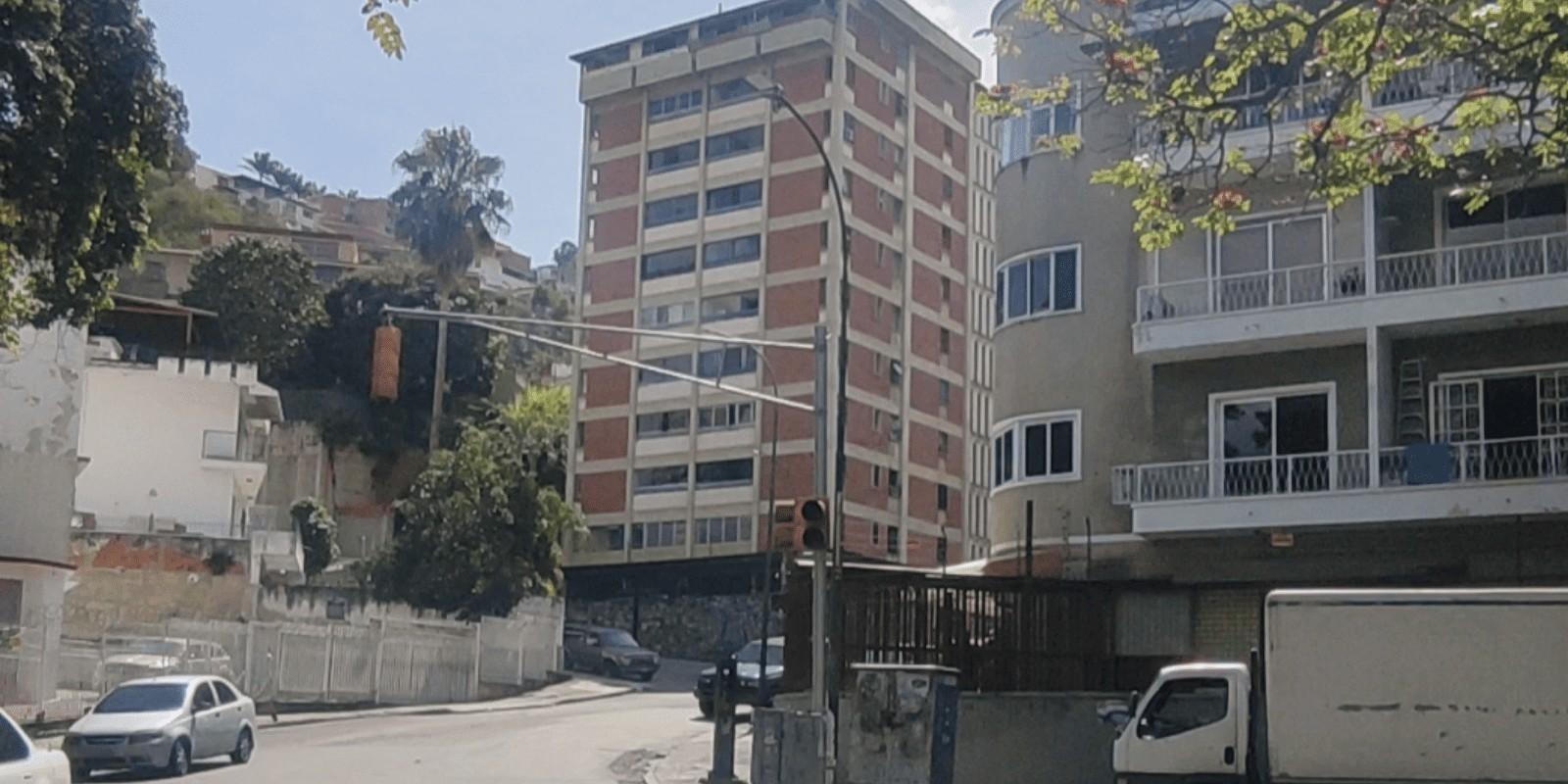 Venta de Apartamento en los Chaguaramos , Caracas
