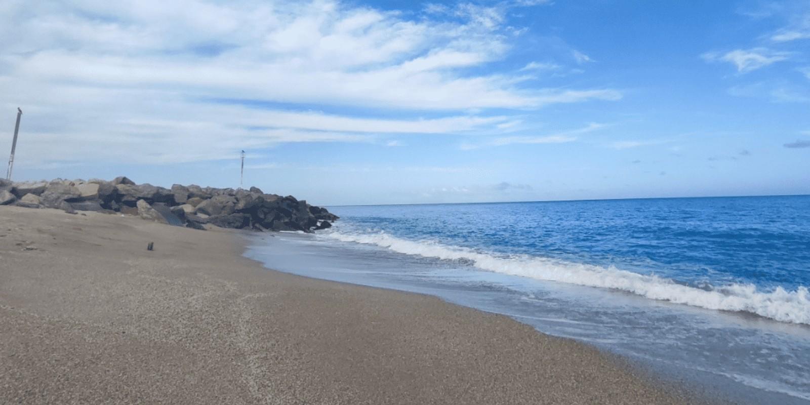 Pro y contras de Inversión inmobiliaria en Catia La Mar: Oportunidades