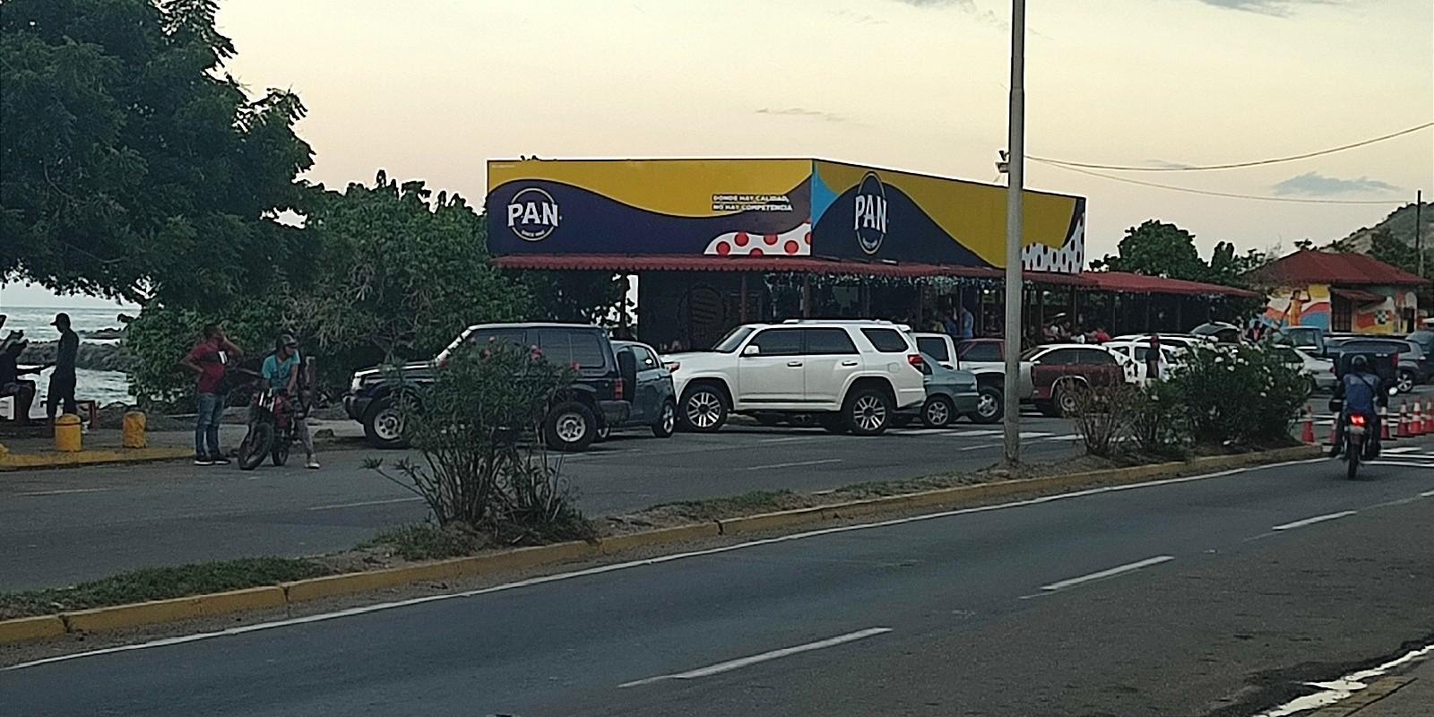 Venta Casa frente al mar en Playa Verde, Catia la Mar, Edo. La Guaira