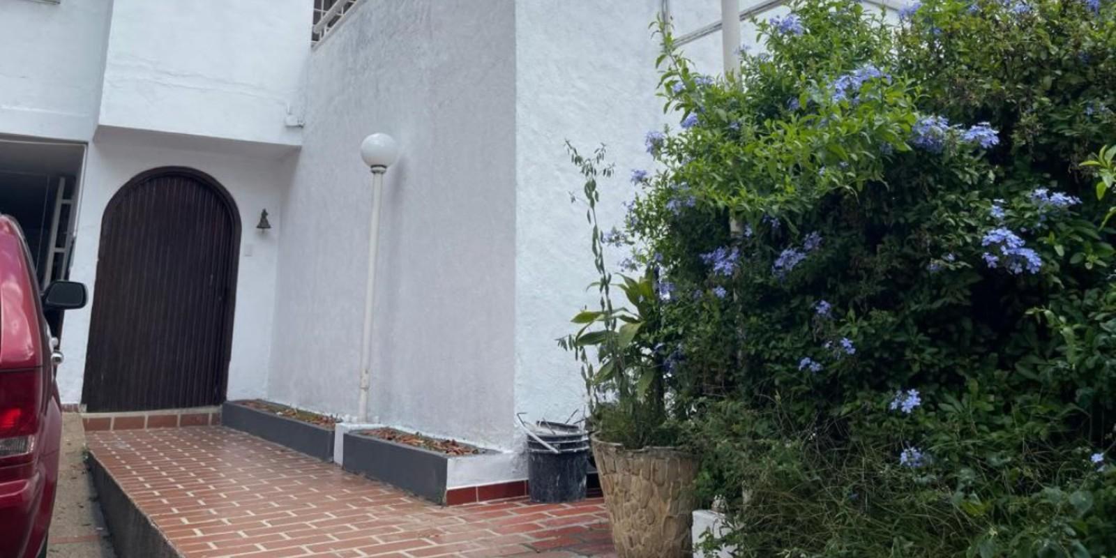 Los Dos Caminos  casa en alquiler