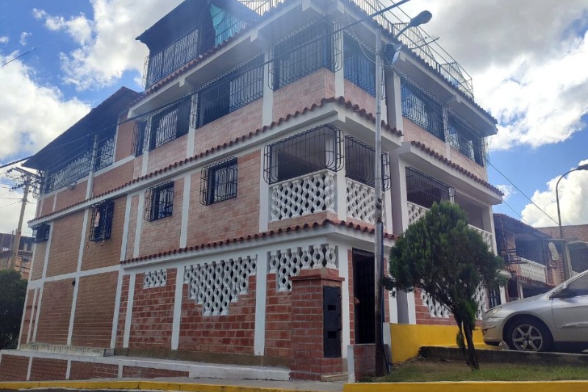 2469