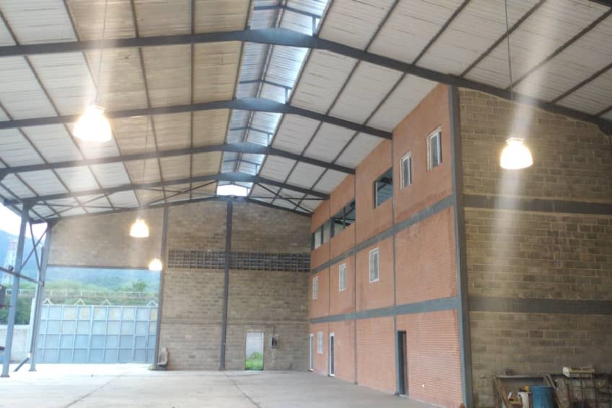  Zona Industrial El Ingenio, Guatire a 300 metros del llenadero de PDVSA Guatire 1221 Mirella Crisafulli